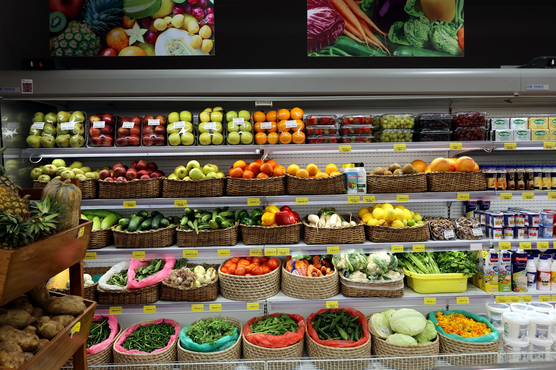 Fresh produce · Loja dos Sabores · Angola