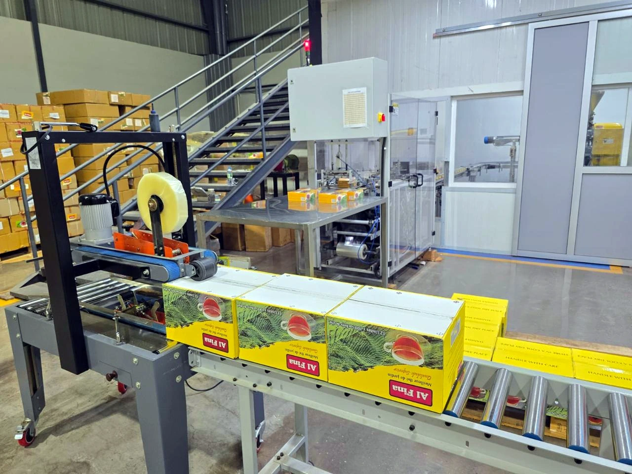 Al Fina cartons · Packaging units · Luanda