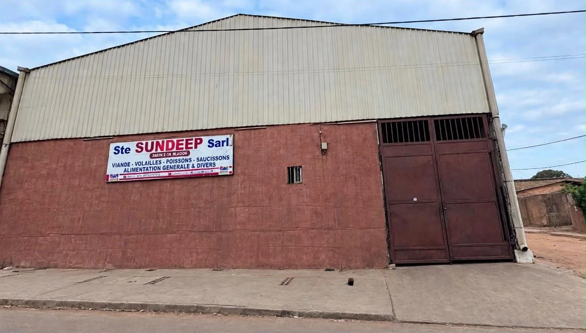 S&R warehouse in Dolisie